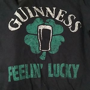 Guinness Medium FEELIN' LUCKY Green & Black Tshirt